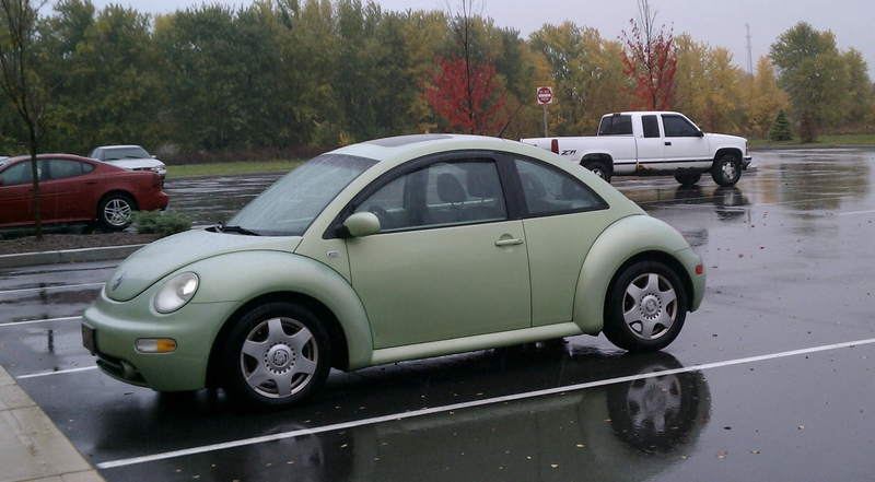 Illustration for article titled A girl and her car: A love story.